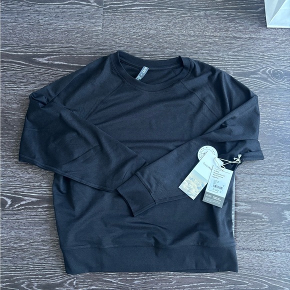 Vuori Sweaters - New Vuori Heather Black Halo Long Sleeve Crewneck Sweater Size Medium